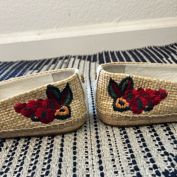 NWOB Tory Burch Flat Raffia Embroidered Espadrilles Fruit Basket - Picture 4 of 9